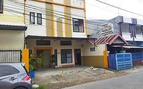 Oyo 92231 Penginapan Tanjung Alang Syariah
